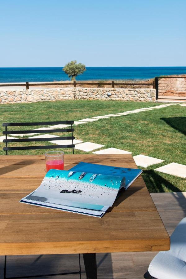 Olivomare Villa Kyparissia Exterior photo