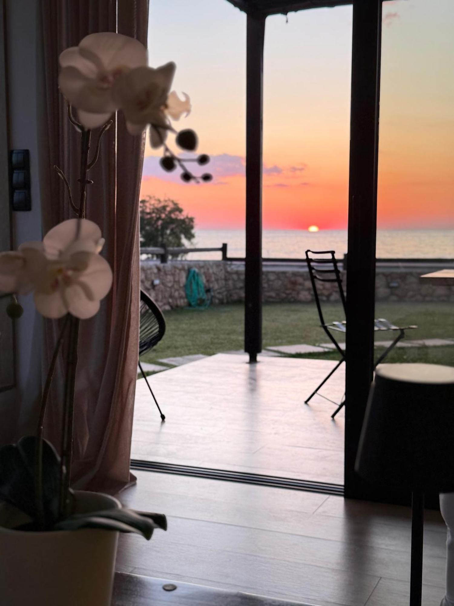 Olivomare Villa Kyparissia Exterior photo